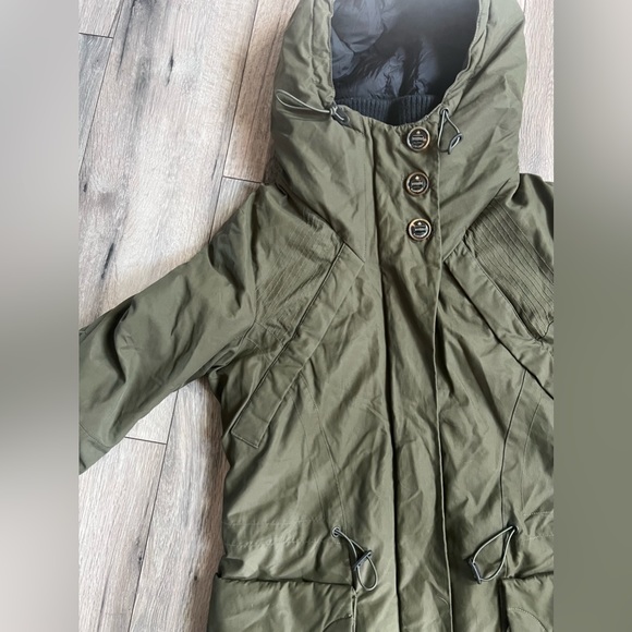 Rainforest Thermoluxe Parka Jacket size medium - Picture 3 of 7